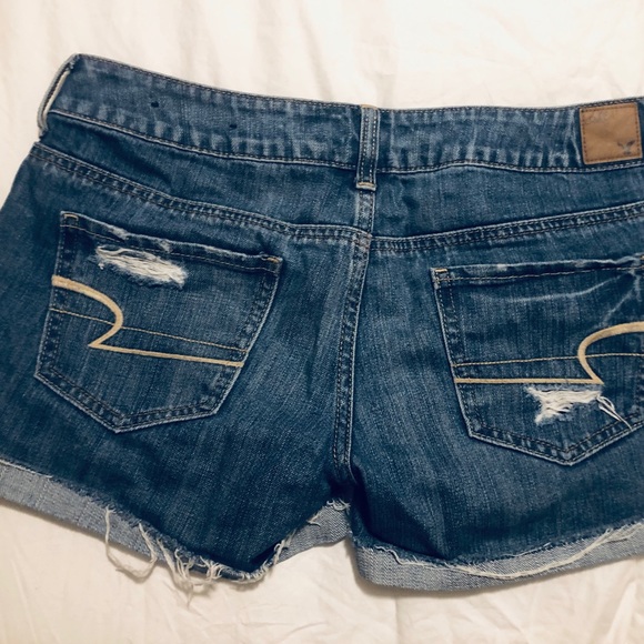 🖤 American Eagle Distressed Jean Shorts 6 - Picture 4 of 6